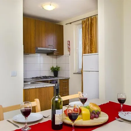 8 Mare - By Ta Leut Agency * Privlaka (Zadar)