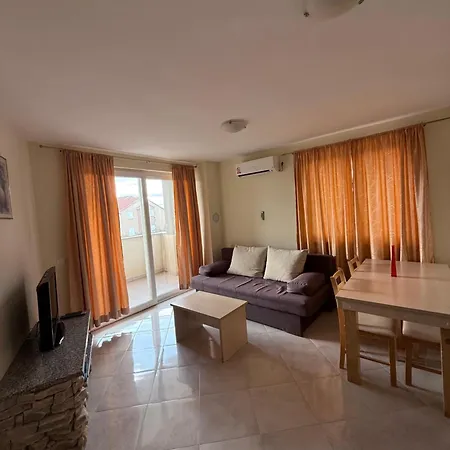 Apartament 8 Mare - By Ta Leut Agency Privlaka (Zadar)