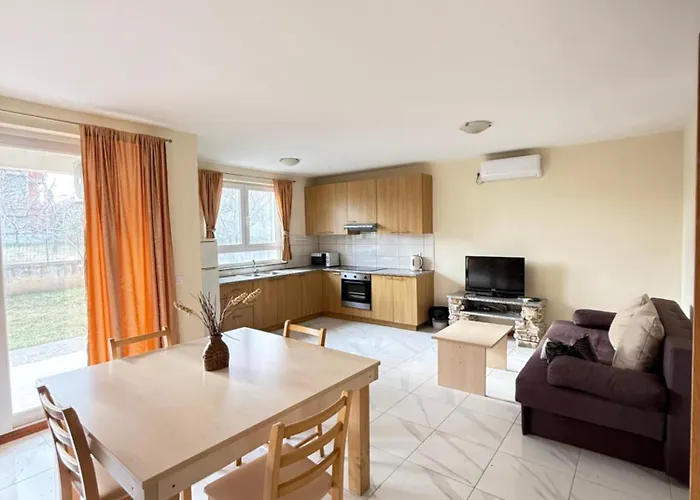 8 Mare - By Ta Leut Agency Apartmán *