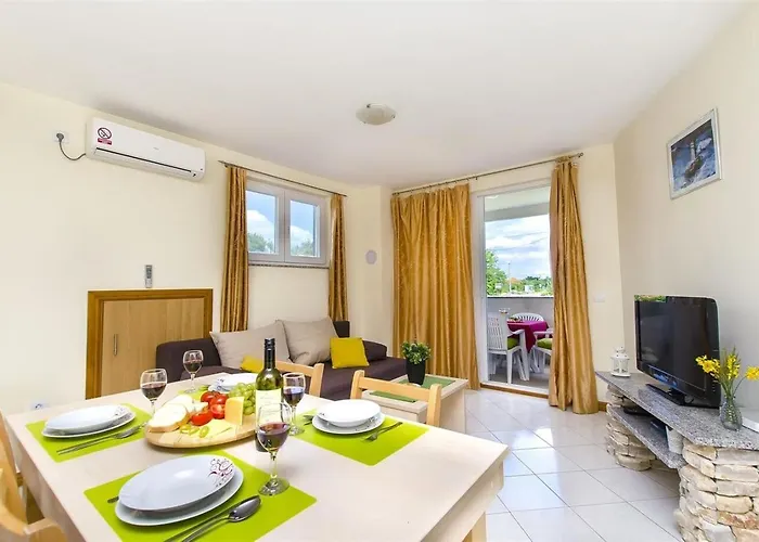 Apartment 8 Mare - By Ta Leut Agency Privlaka (Zadar)