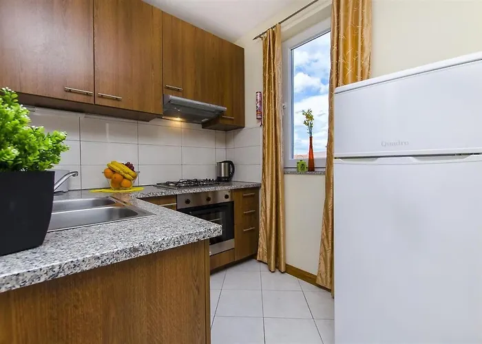 8 Mare - By Ta Leut Agency Apartmán *