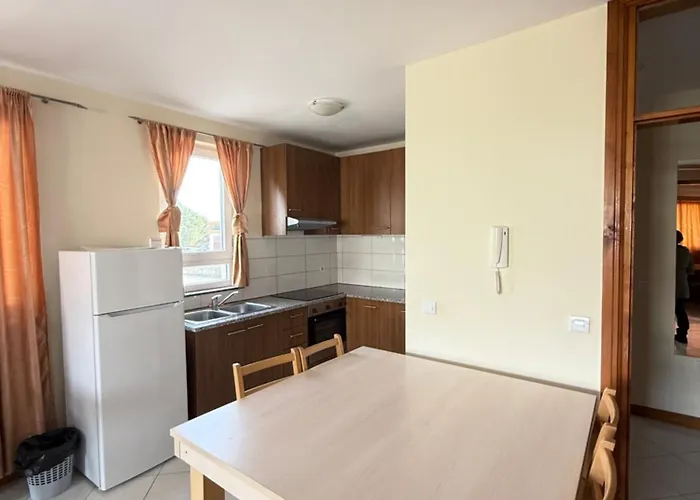 8 Mare - By Ta Leut Agency Privlaka (Zadar)