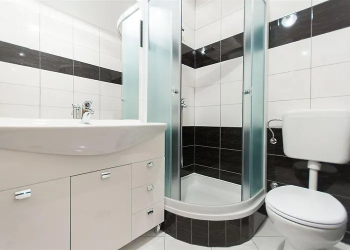 8 Mare - By Ta Leut Agency Privlaka (Zadar)