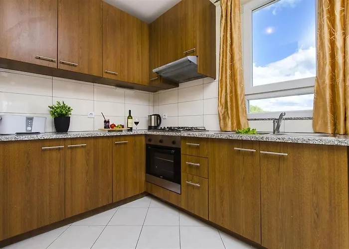 8 Mare - By Ta Leut Agency Apartmán