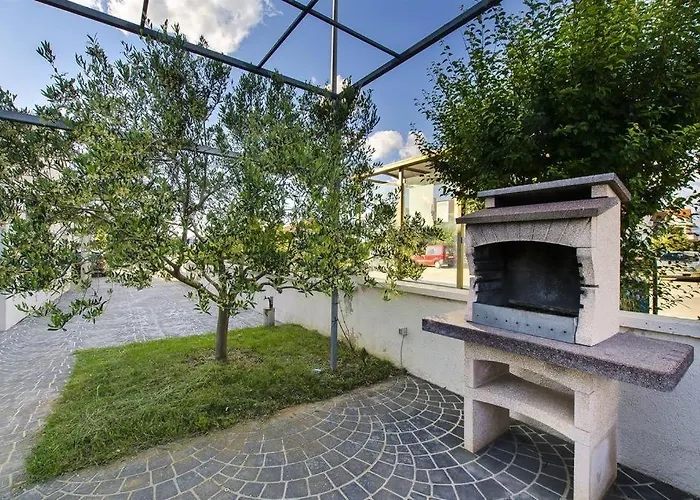 8 Mare - By Ta Leut Agency Apartmán
