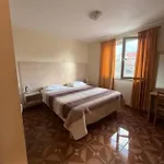 8 Mare - By Ta Leut Agency Apartman