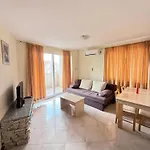 8 Mare - By Ta Leut Agency Apartman *