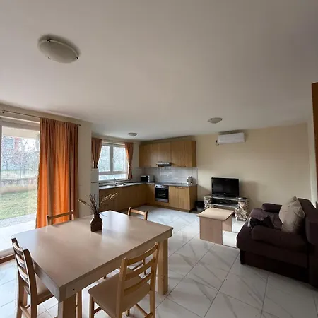 Apartmán 8 Mare - By Ta Leut Agency *
