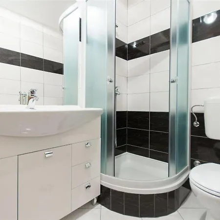 8 Mare - By Ta Leut Agency Privlaka (Zadar)