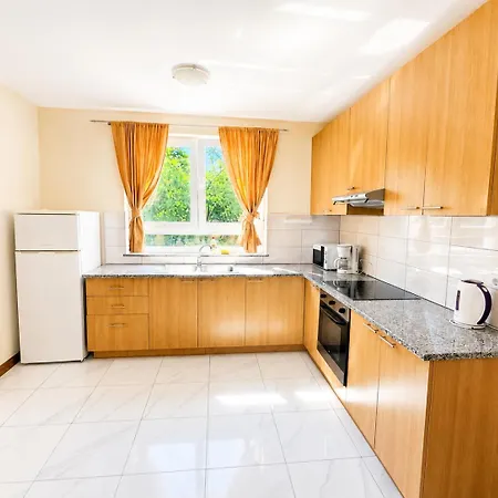 8 Mare - By Ta Leut Agency * Privlaka (Zadar)