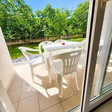 8 Mare - By Ta Leut Agency Privlaka (Zadar)