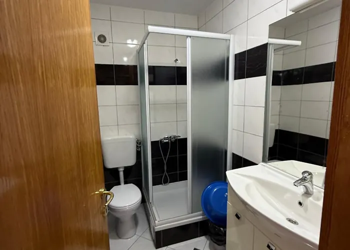 8 Mare - By Ta Leut Agency Appartement *